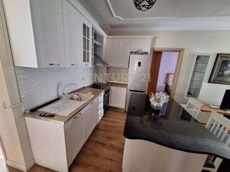 Jepet me qira apartament 2+1 në zonën e Misto Mames, pranë KMY.