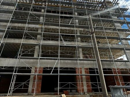 Vanetino 4 MUNDESI PER KESTE KAMEZ