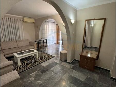 Affitto, Appartamento 2+1+2, Via Fortuzi, Tirana