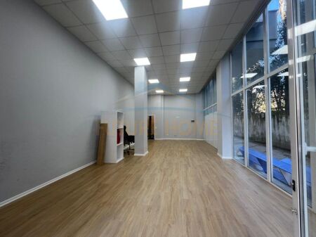 Shitet, AMBJENT BIZNESI FRESKU, Tirane