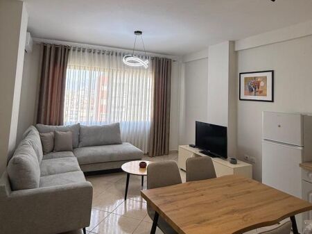 Jepet me qira 2+1+2 ASTIR TE ROTONDO 500€