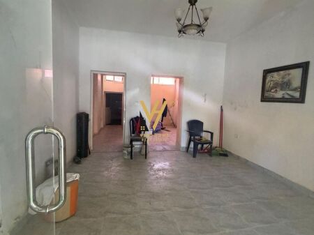 JEPET DYQAN 65 M2 ME QERA TEK ISH RESTORANT DURRESI 65.000 LEKE