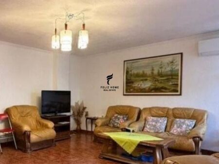 SHITET APARTAMENT 2+1 ZOGU ZI 217.000 EURO FH-68631