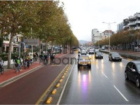 For sale, Shop, Laprakë, Tirana - 60,000€ | 34 m²