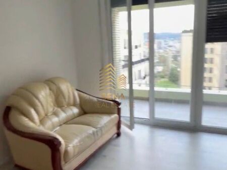 Affitto, Appartamento 2+1+2+blk+P, Campo Aviazione, Parzialmente Arredato, 55.000 Leke/mese