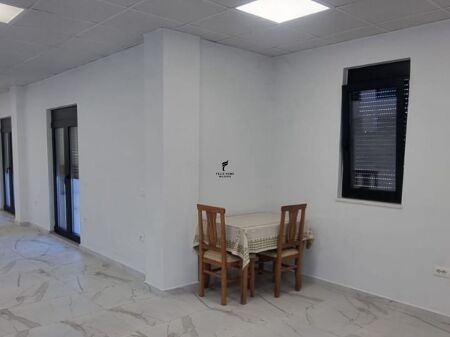 ZYRE ME QERA 280 M2 TEG 3.000 EURO  FH-68684