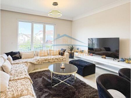 Shitet apartament 2+1+depo+post parkimi Joy Residence , Teg