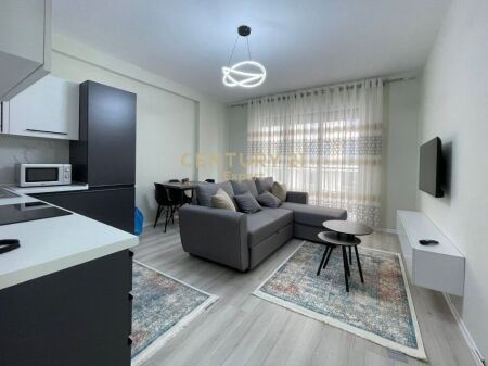 APARTAMENT 2+1+2 ME POST PARKIMI ME QIRA NE RRUGEN E DURRESIT