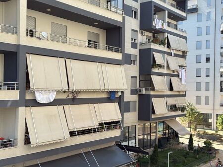 Apartament 3+1 per shitje ne Kinostudio !