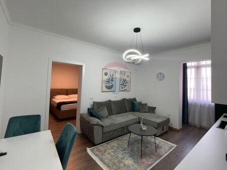 Appartamento 1+1+Balcone In Affitto a 21 Dhjetori ID: 530551001-341