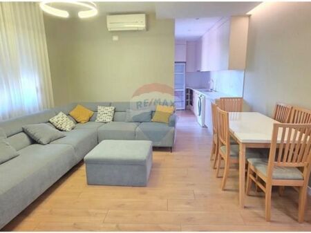 Jepet me qira apartament 2+1 – Stacioni i Trenit