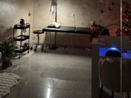 NEGOZIO IN AFFITTO 45 M2 21 DICEMBRE 60.000 LEKE FH-68596