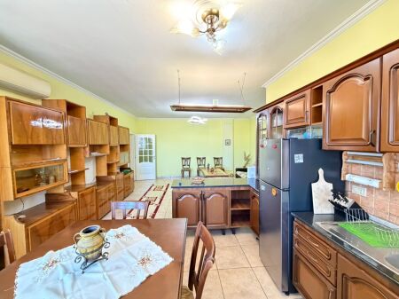 Appartamento in vendita vicino al Nuovo Bazaar