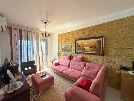 SHITET APARTAMENT 2+1 – VLORE RRUGA E RE