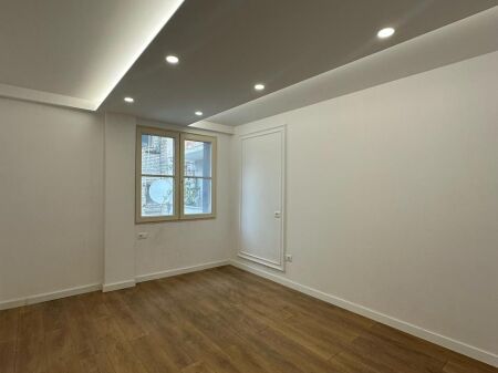 Ambient zyrash/biznesi prane Shkolles se Baletit