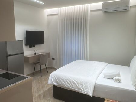 May 5 Studio Apartment for Rent