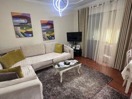 JEPET ME QIRA APARTAMENT 1+1 – PORCELAN, XHAMIA XHURA