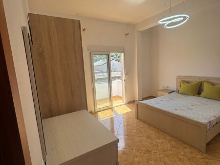 Apartament 1+1 me qera ne Misto Mame