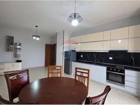 APARTAMENT 1+1 NË SHITJE – ALBANO & ROMINA, VLORË