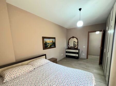 Appartamento 1+1+1 con Balcone in Affitto