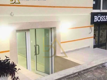 Locale Commerciale in Vendita – Tirana, di fronte all'ex Esposizione