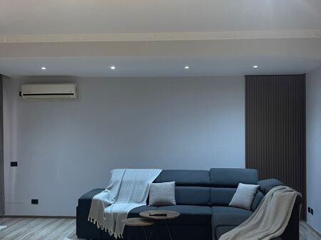 2+1,i mobiluar te bill clinton,mbikalimi i komunes,650 euro