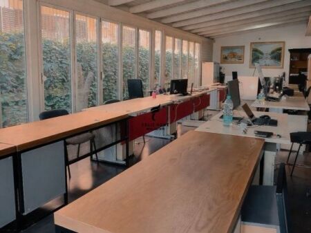 ZYRE ME QERA 216 M2 RRUGA E ELBASANIT 3.000 EURO FH-68754