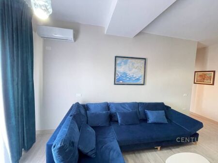 JEPET APARTAMENT ME QIRA NË XHAMLLIK 600 € /Muaj