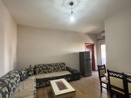 Apartament me qera 1+1 - 📍Jordan Misja, prane shinave