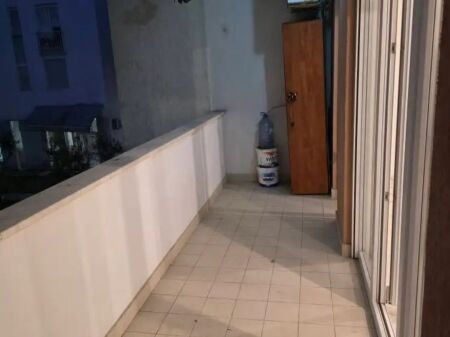 Jepet apartament 2+1+2 me qira ne Tirane, rruga Frosina Plaku