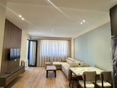 1+1,me post parkimi,urban gate astir,500 euro