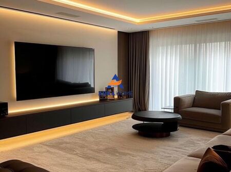 EKSKLUZIVE!!! SHITET APARTAMENT 2+1+BALLKONE " QENDËR " 300.000 EURO (I DISKUTESHËM)