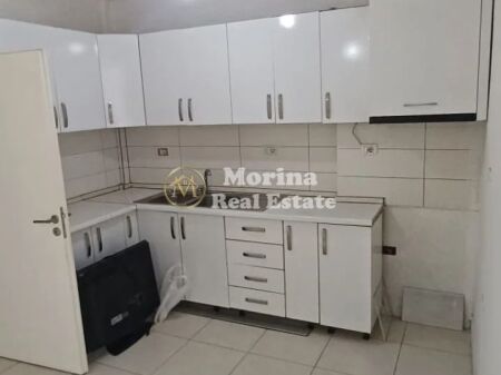 Qera | Apartament | 3 + 1 | Xhamllik | 400 €/muaj