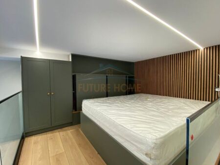 Shitet, Garsoniere, Materniteti I Ri