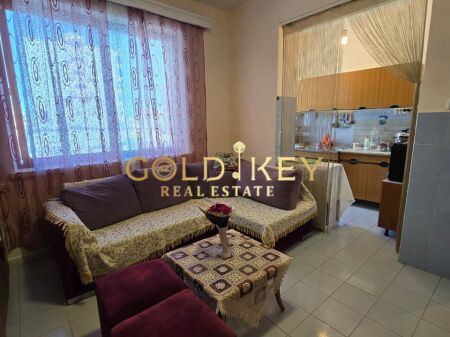 🏡 APARTAMENT 1+1 ME QERA ISH RAJONI POLICIS DURRES