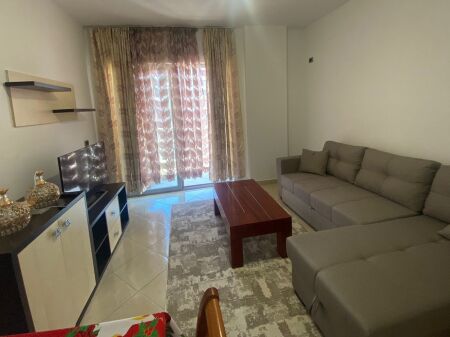 Apartament 2+1 me qira në Astir