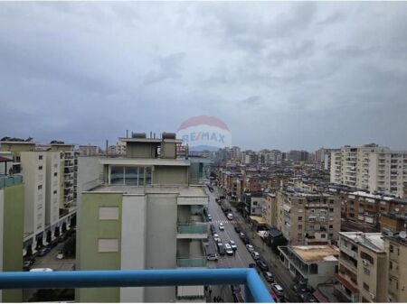 Appartamento 1+1 in vendita sul Boulevard