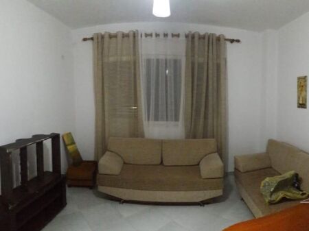 Jepet Apartament me qera