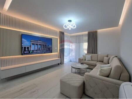 🌊 APARTAMENT LUKSOZ  2+1+2 NË SHITJE – LUNGOMARE, VLORË