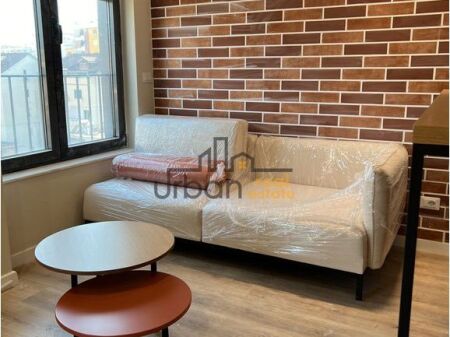 🏡 Jepet me qera apartament 1+1, në fillim të Bulevardit të Ri