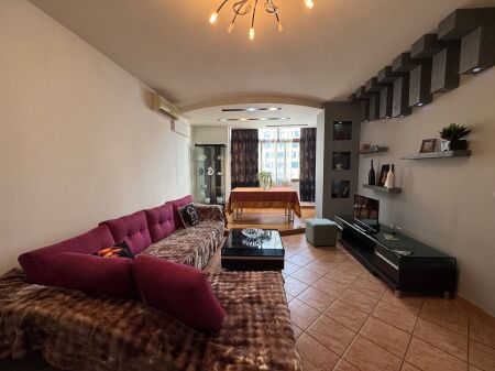 Affittiamo 1+1 vicino a Delijorgji