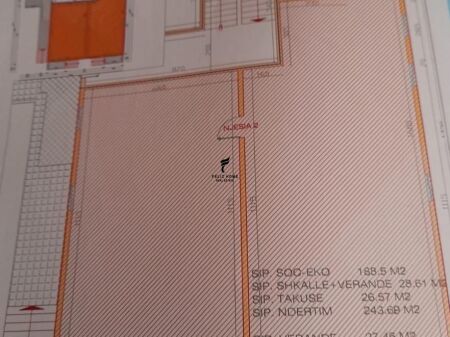 DYQAN ME QERA 243 M2 KODRA E DIELLIT 140.000 LEKE  FH-69013
