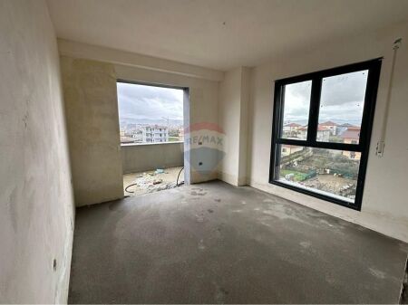 Paskuqan Appartamento 2+1 in Vendita