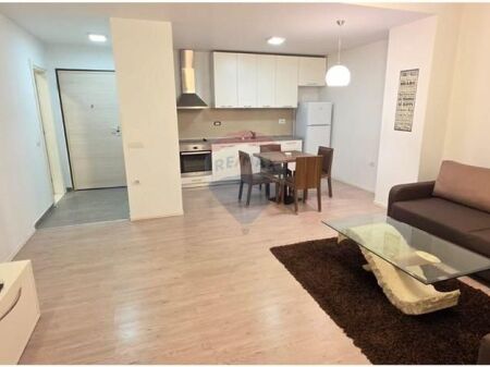 Appartamento 1+1 in affitto a Kodra e Diellit