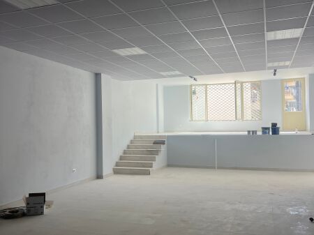 Premises for rent in Astir 1200 euros