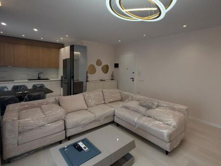 📌 Apartment 1+1 for rent + 2 parking spaces – Xhamllik