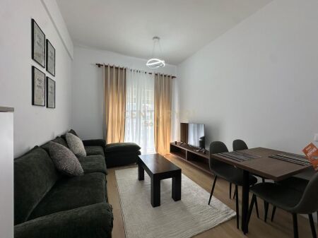 APARTAMENT 1+1 PER QIRA KOMPLEKSI MANGALEM!