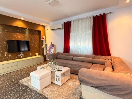 Apartment 2+1 for rent – Kristal Center, Tirana