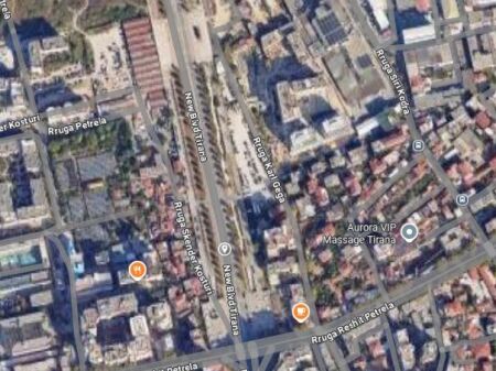 Locale commerciale in affitto, negozio al nuovo Boulevard (ID 42711160)