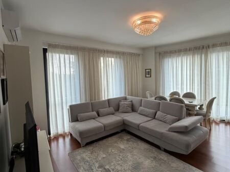 Jepet me qira 2+1,Rruga Elbasanit